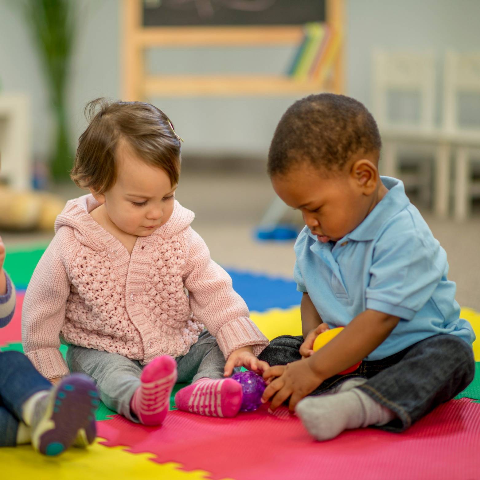 Stepstoddlersplaying