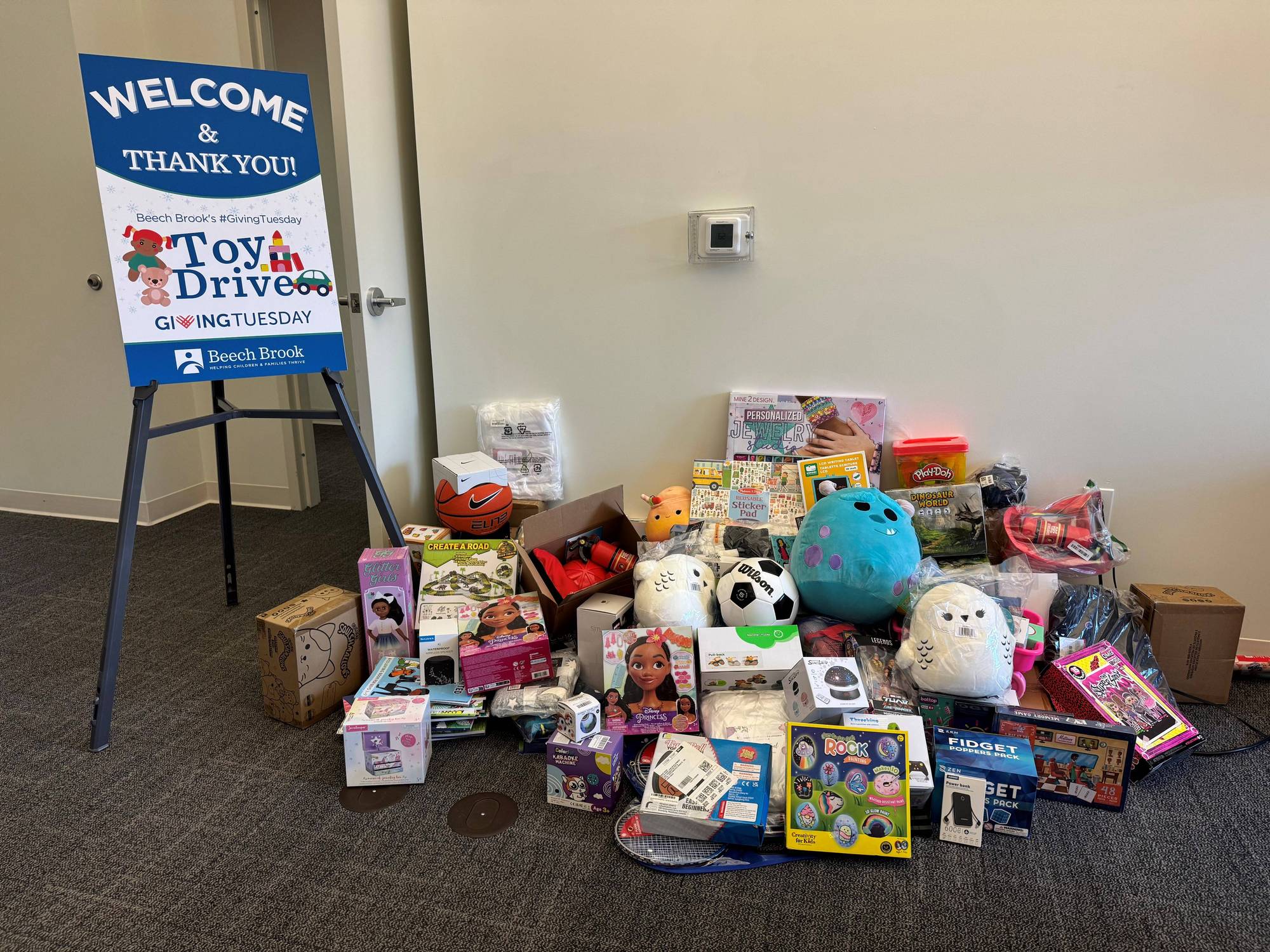 Toydonationswiththankyousign